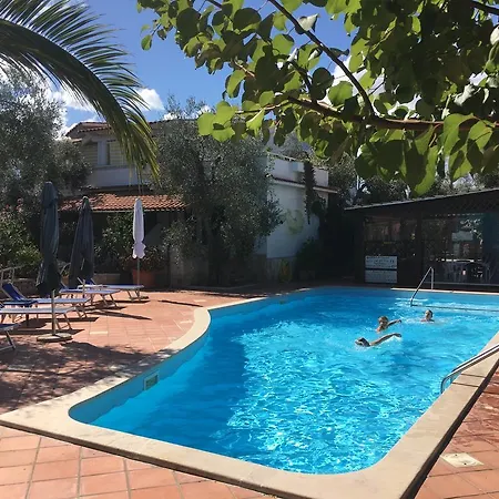 Apartmanhotel Monica *
